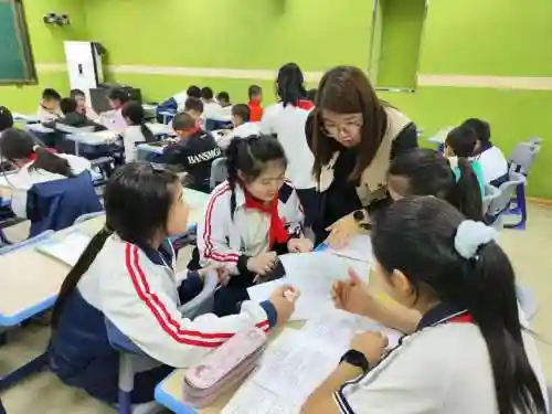 小课堂阵容插图1